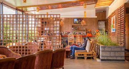 Maple Inn Hotel