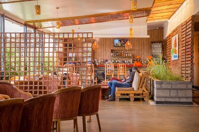Maple Inn Hotel