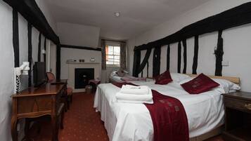 Silitysrauta/-lauta, ilmainen Wi-Fi, vuodevaatteet