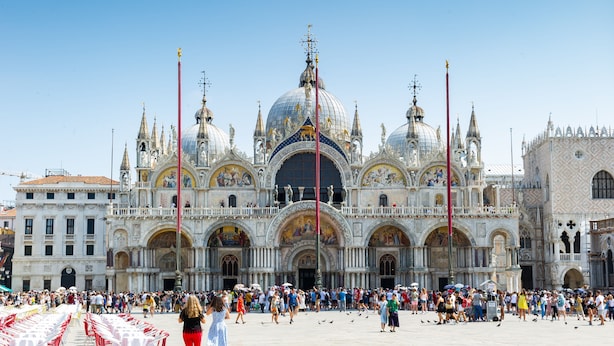 A large, ornate building with multiple domes and statues, surrounded by a crowd of people. - Staycity Aparthotels, Venice, Mestre (Mestre)