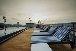 Outdoor pool, open 8:00 AM to 11:00 PM, pool umbrellas, sun loungers - Rak Elegant Hotel Patong (Patong)