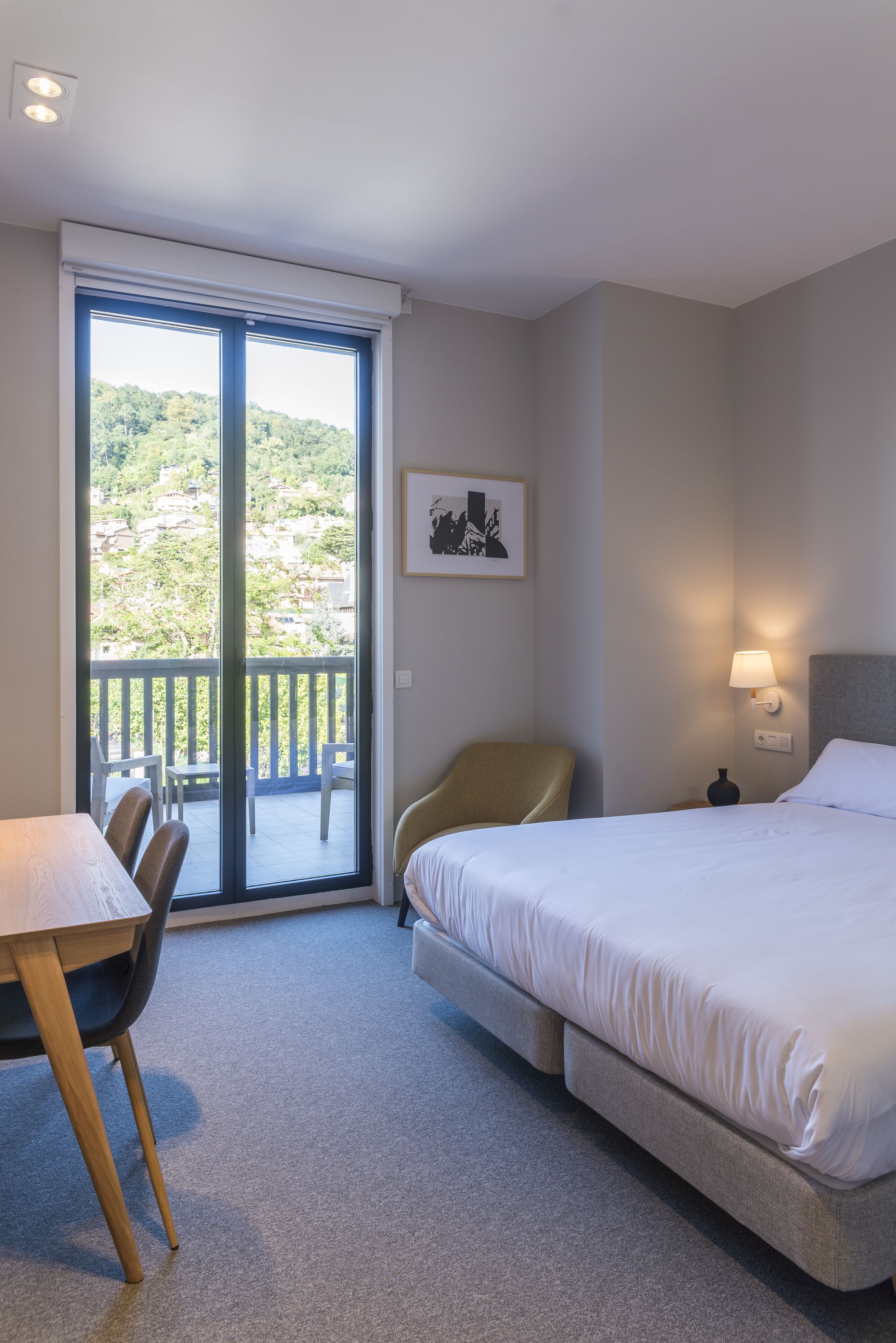 1 bedroom, minibar, individually decorated, individually furnished