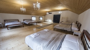 Departamento Grand, vista a la ciudad | Tabla de planchar con plancha, wifi gratis y ropa de cama