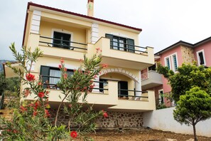 Exterior - Elina's House (Xylokastro-Evrostina)