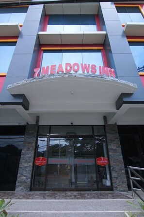Front of property - 7 Meadows Inn (Tagbilaran)