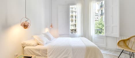 Standard Double Room, 1 Double Bed, Non Smoking, Shared Bathroom | 2 bedrooms, free WiFi, bed sheets