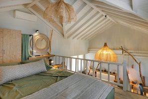 Villa, 2 Schlafzimmer (Elea) | Zimmersafe, individuell dekoriert, Schreibtisch, Verdunkelungsvorhänge
