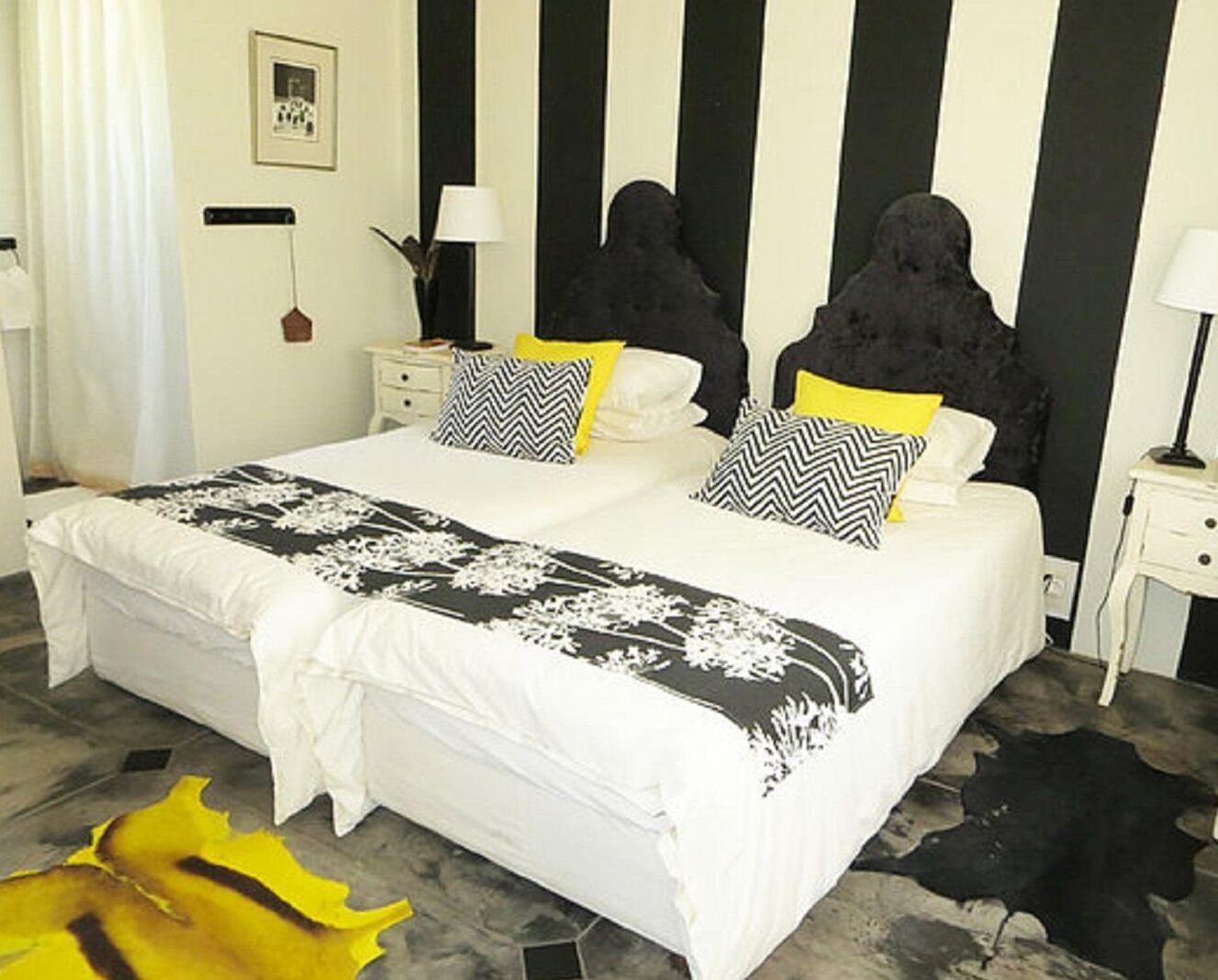 Soundproofing, free WiFi, bed sheets