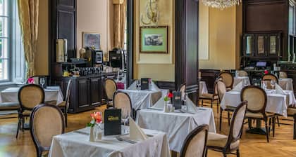 La Contessa Castle Hotel