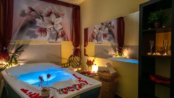 Indoor spa tub
