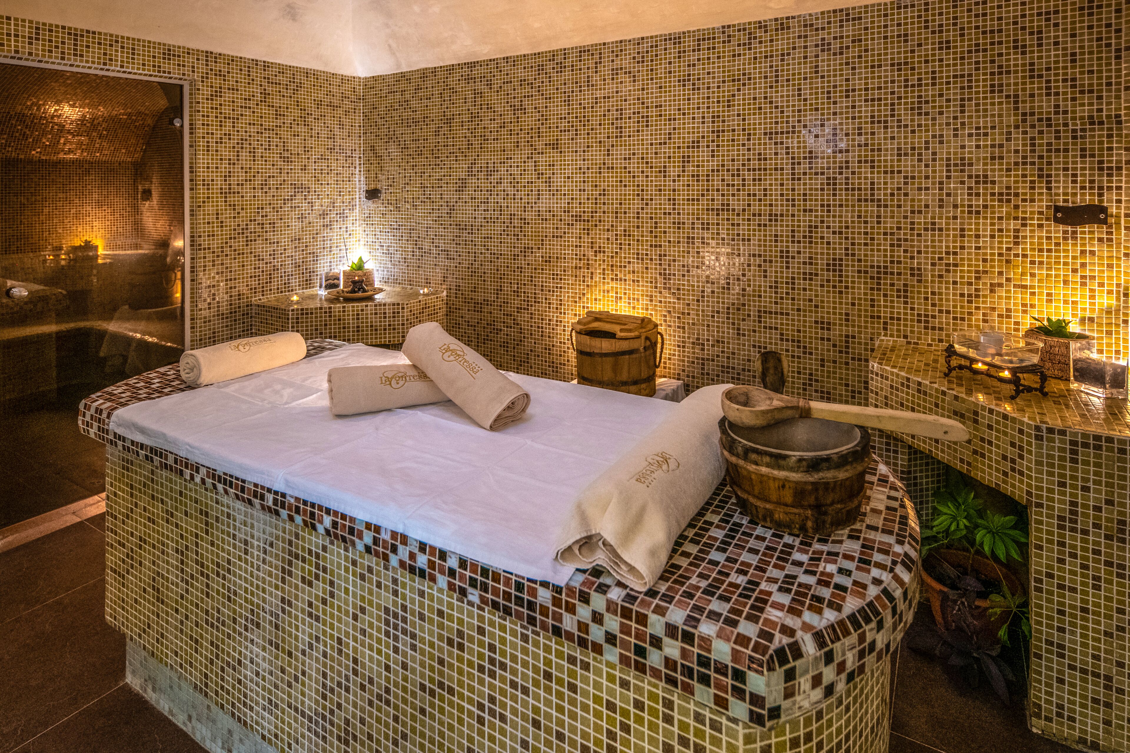 Steam room 