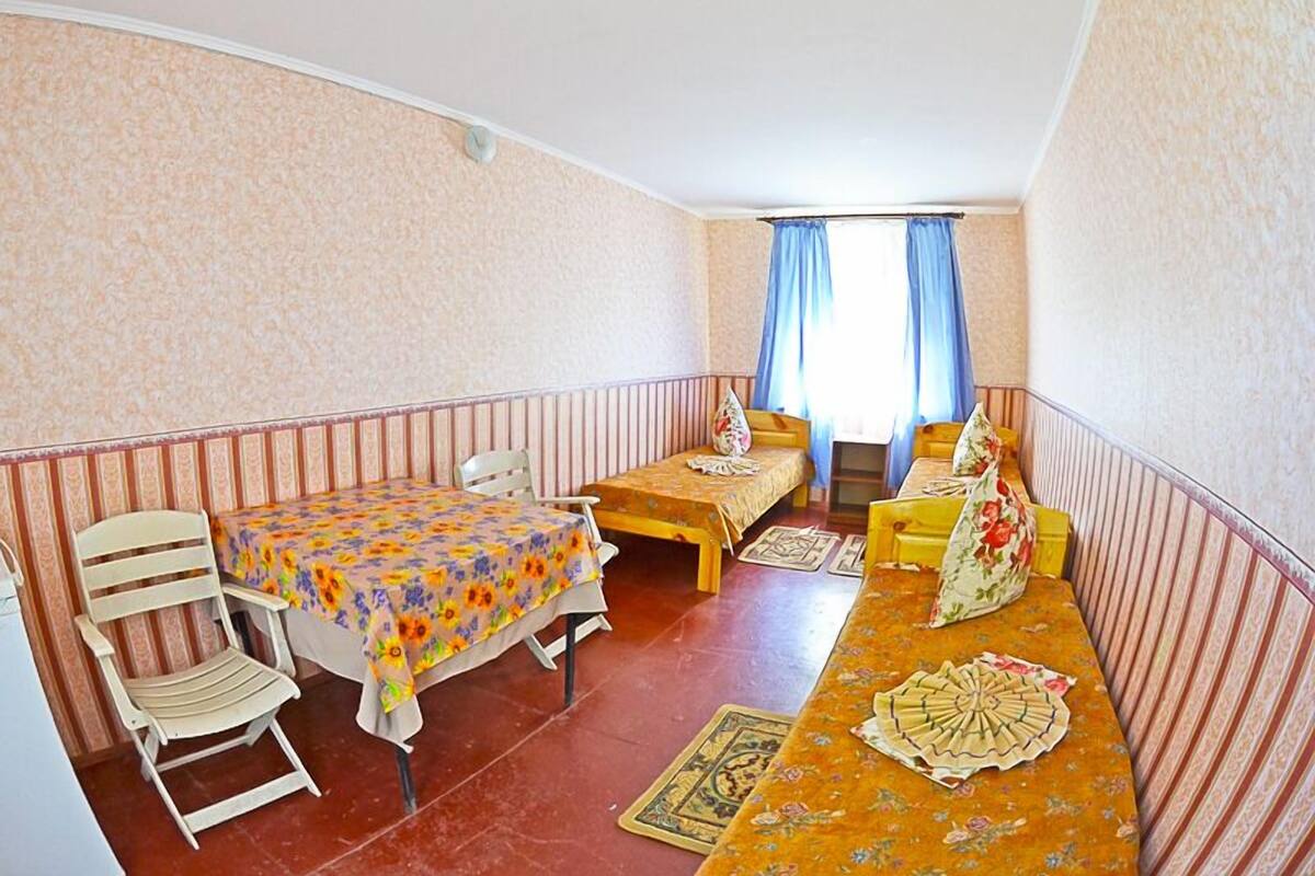 Ferienhütte, Gemeinschaftsbad | Zimmersafe, schallisolierte Zimmer, Bügeleisen/Bügelbrett, Zustellbetten