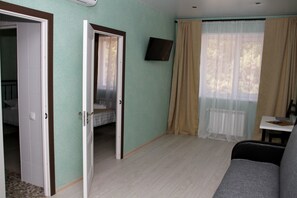 Suite | Caja de seguridad en la habitación, cortinas blackout y insonorización 