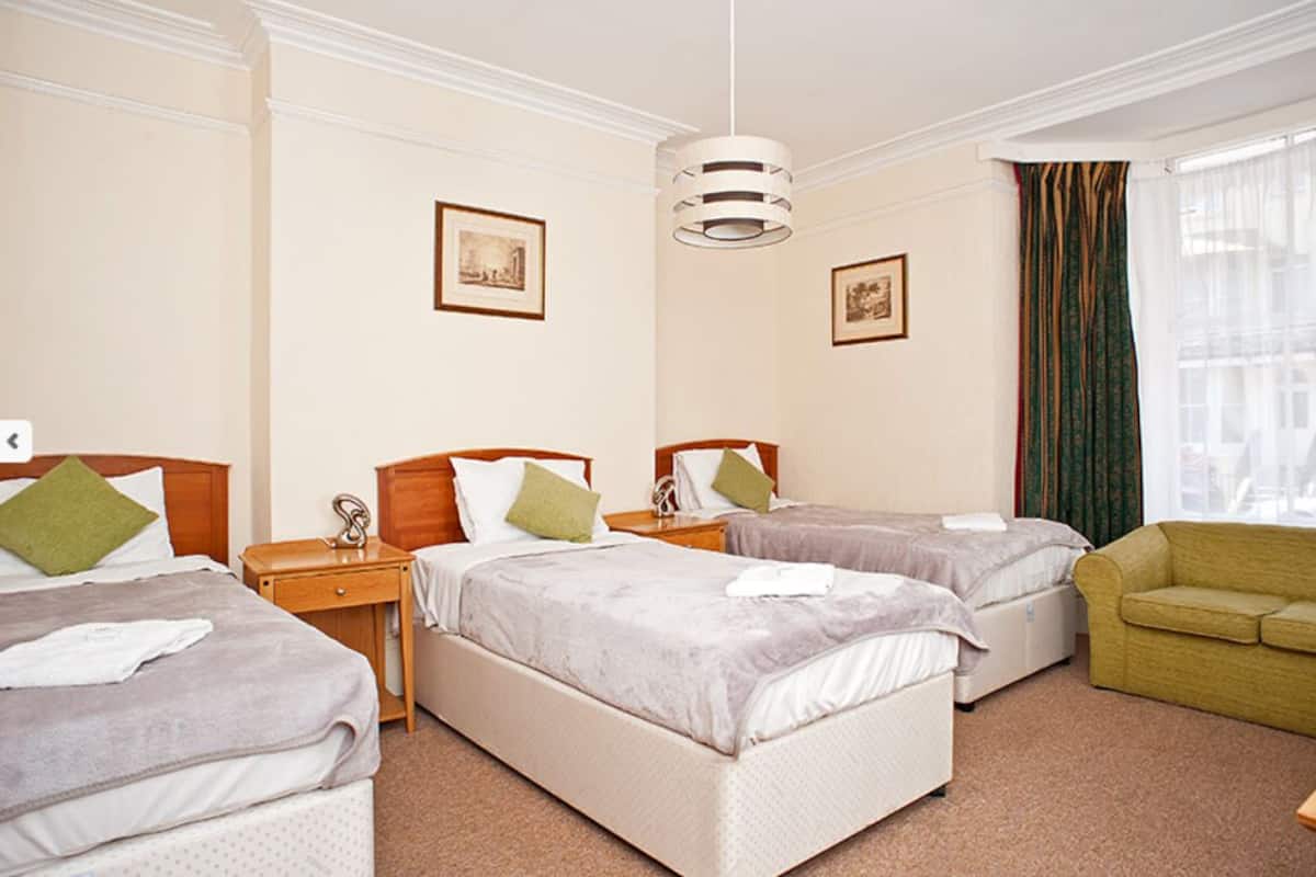 Standard Triple Room, Non Smoking | Free WiFi