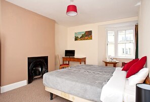 Double or Twin Room, Non Smoking, Partial Sea View | Free WiFi - Sterling Lodge Hotel (Eastbourne)