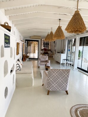 Lobby sitting area - Sante Alacati (Cesme)