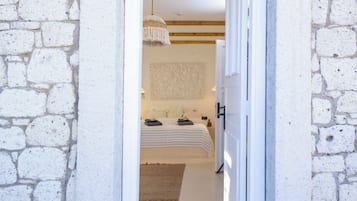 Deluxe tweepersoonskamer, balkon | Een minibar, gratis wifi, beddengoed