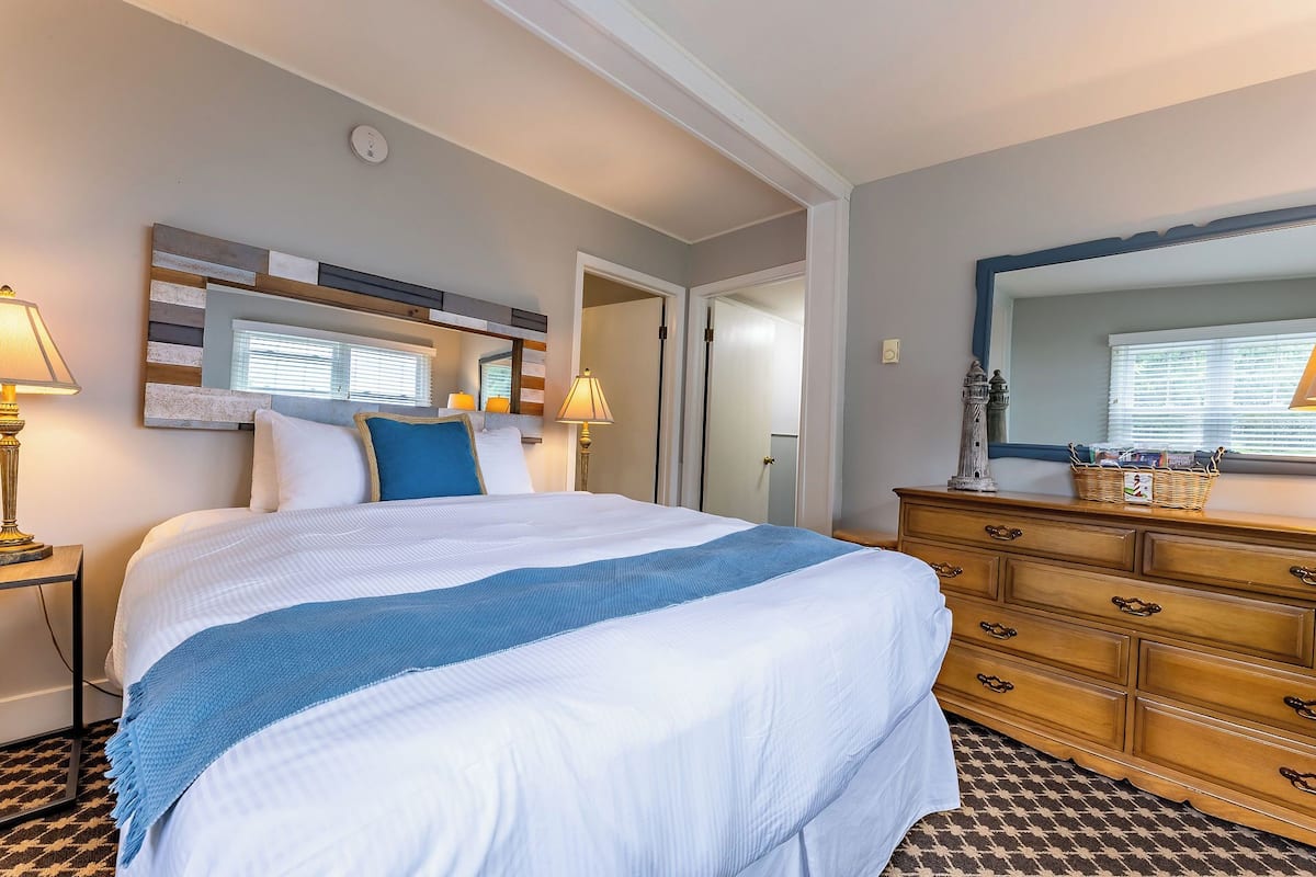 Room, 2 Bedrooms, Balcony (Annex 23) | Premium bedding, iron/ironing board, free WiFi, bed sheets