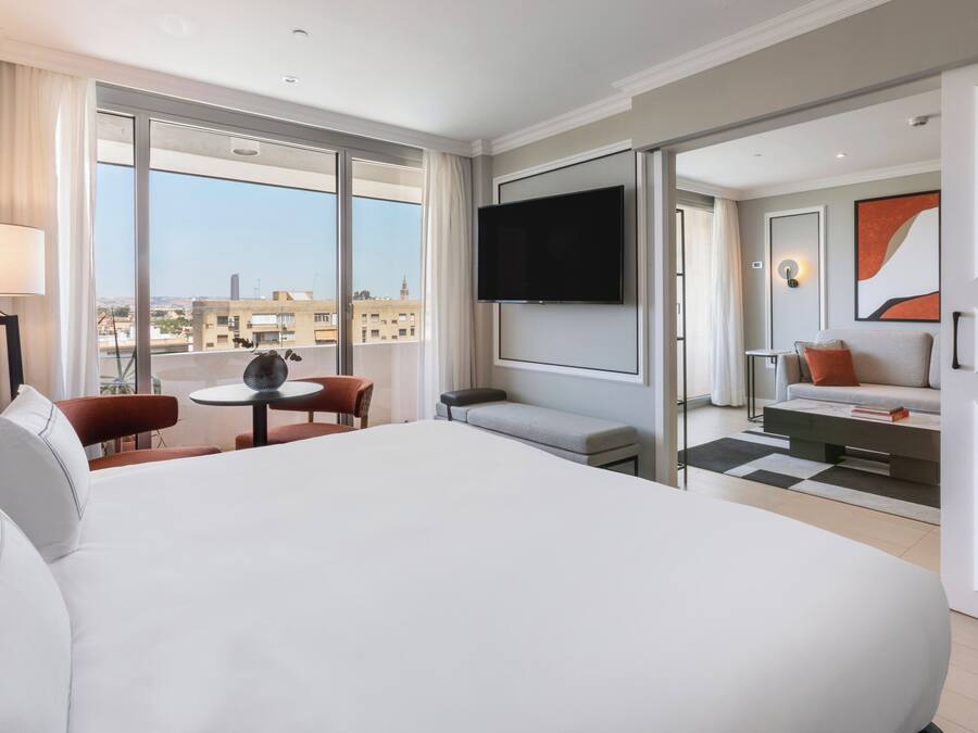 Down comforters, minibar, in-room safe, desk