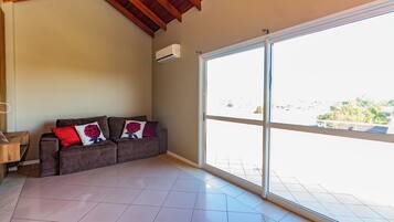 Quarto família | Sala de estar | TV LED 32 polegadas com canais digitais, TV