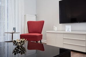 Living area - Valaoritou Boutique Apartment (Athens)