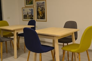 Dining - Ymy Boutique Residence (Bucharest)