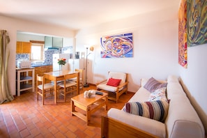 Departamento, 1 habitación | Cocina privada | Refrigerador, microondas, parrilla de estufa y utensilios de cocina