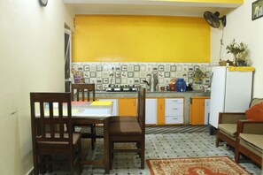 تناول الطعام