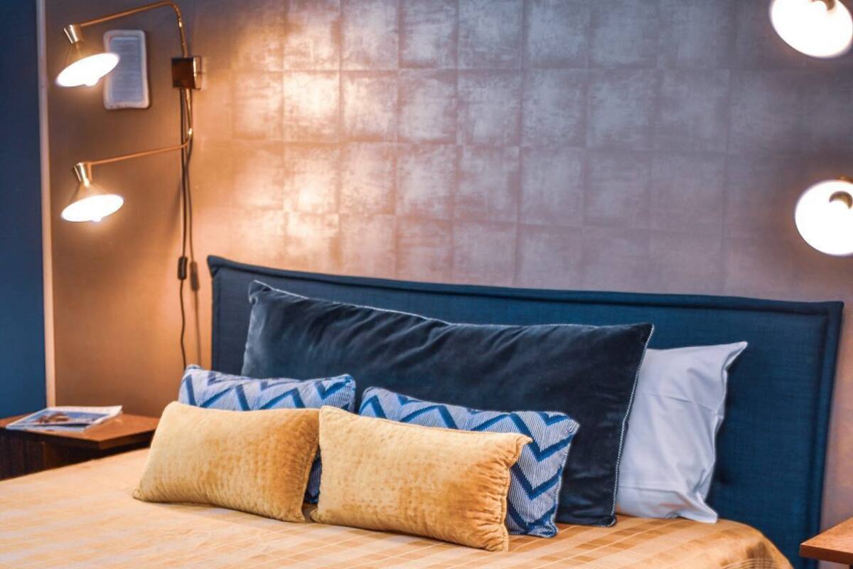 Superior Double Room, 1 Queen Bed, Non Smoking, City View | In-room safe, desk, laptop workspace, soundproofing