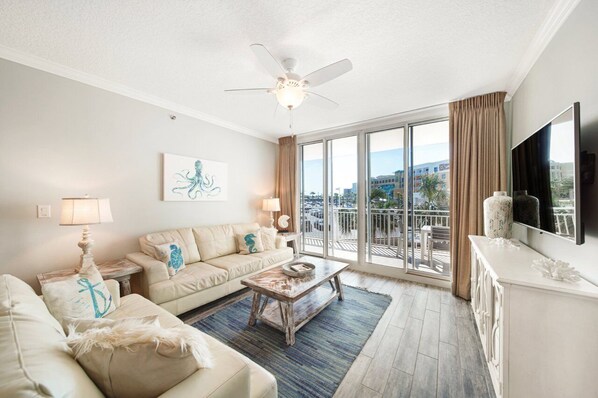 Smart TV - Waterscape A221 ~ 2BR + Bunkroom ~ Beach Service! (Fort Walton Beach)