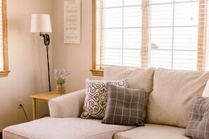 Una Smart TV, un reproductor de DVD