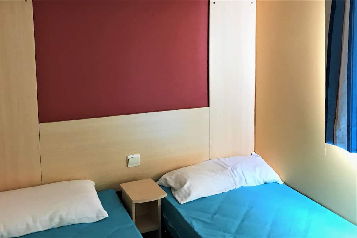 Blackout curtains, wheelchair access