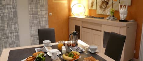 Petit déjeuner continental compris tous les jours