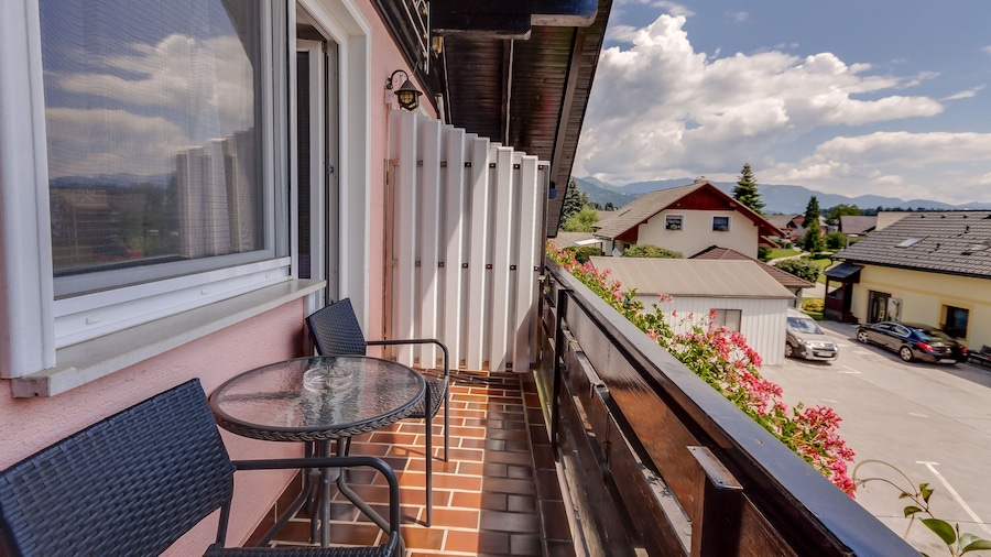 Rooms & Apartments Jana