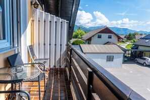 Kamar Double atau Twin Klasik | Pemandangan taman