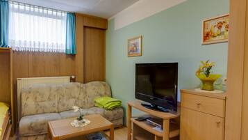 Doppelzimmer (Basement) | Schreibtisch, schallisolierte Zimmer, Bügeleisen/Bügelbrett