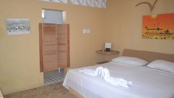 Tabla de planchar con plancha y camas extra