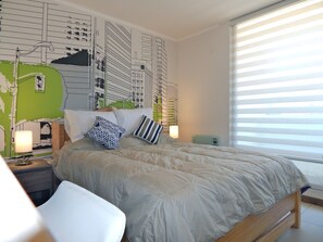 1 bedroom, individually decorated, individually furnished