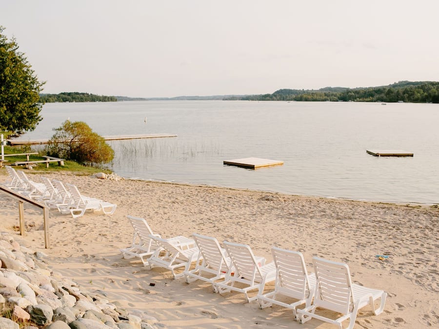 Playa privada, yoga en la playa, vela y kayak