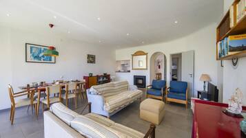 Apartment (3 Bedrooms) | Floor plan