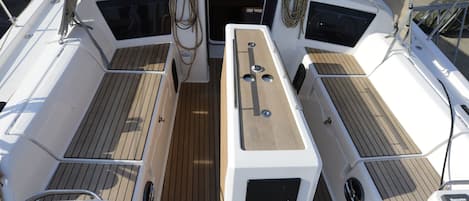 Yacht - 3 bedrooms | Terrace/patio