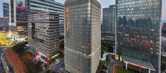 Xinhua Media Hotel