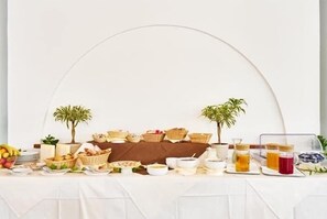 Gratis frukostbuffé varje dag