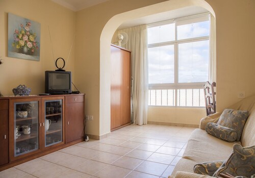 B32 - Portimao Central Apartment by DreamAlgarve