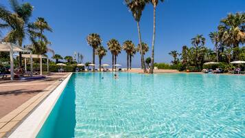 Seasonal outdoor pool