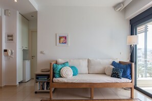 Smart TV, DVD player, books, music library