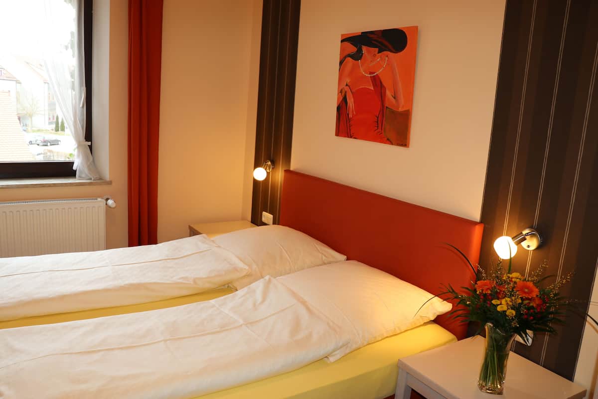 Standard Double Room, Non Smoking | In-room safe, desk, blackout curtains, free WiFi