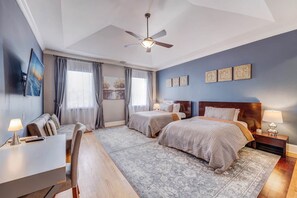 Luxury House, 6 Bedrooms