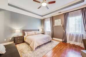 奢华独立别墅, 6 间卧室 | 6 多间卧室、高档床上用品、特色装修、特色家居