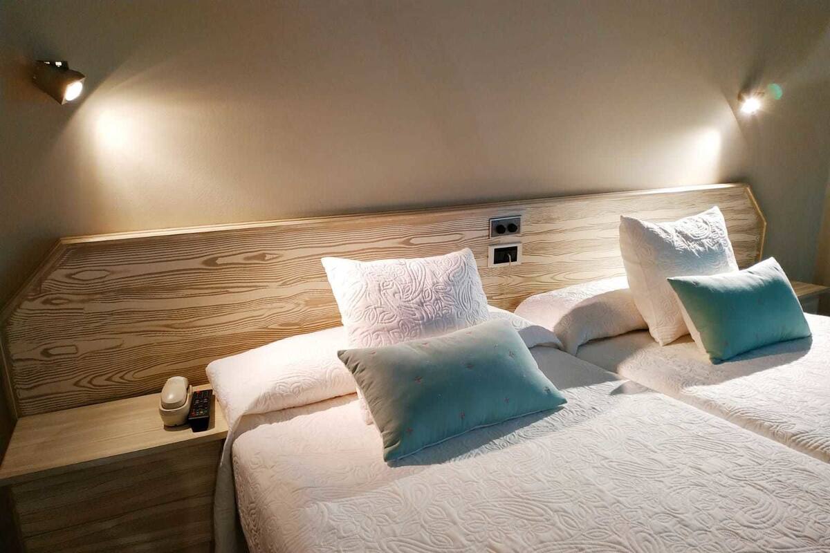 In-room safe, free cribs/infant beds, free WiFi, bed sheets